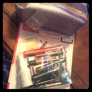 NEW Ulta Beauty Bag Full of Makeup & Brushes 💋💄